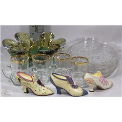 BOX WITH BLOWN GLASS DECORATIVE DISHES,14K TRIMMED