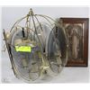 Image 1 : VINTAGE HANGING LAMP WITH JESUS PICTURE