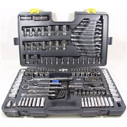 COMPLETE MASTERCRAFT TOOL SET