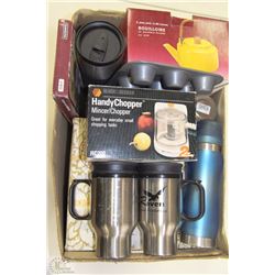 BOX WITH PORCELAIN TEA KETTLE ,HANDY CHOPPER,SALAD