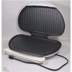 GEORGE FOREMAN LEAN MEAN FAT GRILLING MACHINE