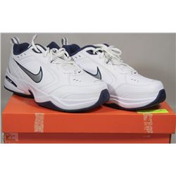 MEN'S NIKE AIR MONARCH IV (4E WIDE) RUNNERS SIZE 9