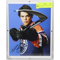 MAGNUS PAAJARVI SIGNED HOCKEY PICTURE 8"X10"