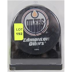 CONNOR MCDAVID  HOCKEY PUCK SIGNED