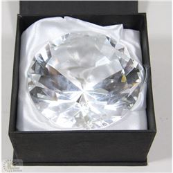 LARGE DIAMOND SHAPED CRYSTAL PAPERWIEGHT