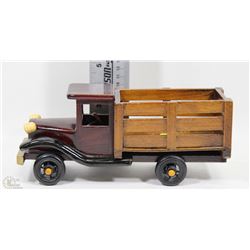 WOODEN FARM/DELIVERY TRUCK 10" LONG 1/18 SCALE