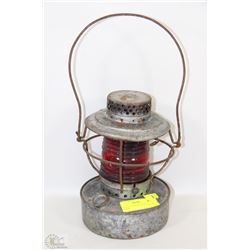 HANDLAN ST LOUIS US VINTAGE OIL LANTERN