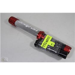 SNAP-ON LED LIGHT + DURACELL 300 TACTICAL LEDLIGHT