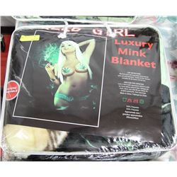 LUXARY PLUSH BLANKET - WEED GIRL 78"X94"