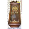 Image 1 : VINTAGE WALL HANGING CLOCK