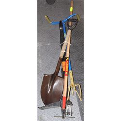 4 GARDEN TOOLS INCL WEEDER,HOE,SHOVEL AND FISKARS