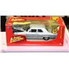 Image 1 : JOHNNY LIGHTNING MUSCLECARS 1964 THUNDERBOLT