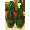 Image 1 : SET OF 2 VINTAGE GREEN AND BLACK ART GLASS VASES