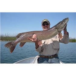 Canadian fishing trip for 2 anglers (6 days)
