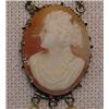 Image 2 : Cameo and faux pearl flapper necklace has car