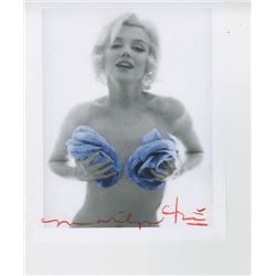 BERT STERN: MARILYN MONROE CLASSIC BLUE ROSES.