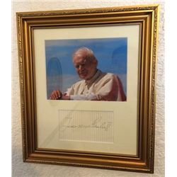 POPE: Giovanni Paolo II signed paper