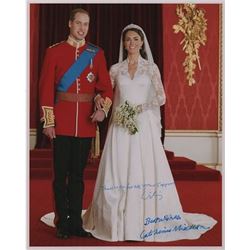 PRINCE WILLIAM/KATE MIDDLETON SIGNED PHOTO.