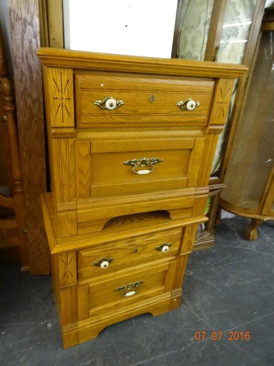 Golden Oak Queen 4 Post Bedroom Set