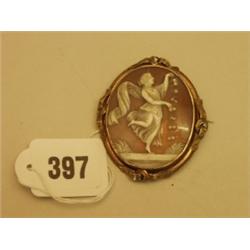 Victorian gold mounted cameo brooch…