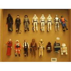 Tray containing sixteen Star Wars figures…