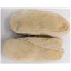 Image 5 : Childs Beaded Moccasins