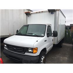 2004 FORD E-350 SUPER DUTY, CUBE VAN, WHITE, VIN # 1FDWE35LX4HB12176