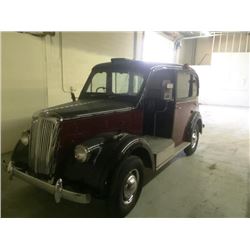 1959 BEARDMORE LONDON TAXI