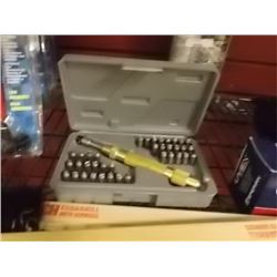 BOX ASSORTED DRILL BITS