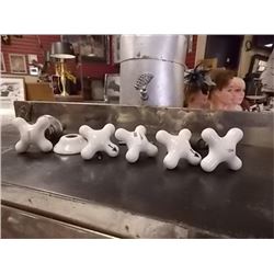 VINTAGE BATHTUB KNOBS - PORCELEIN - 5 TTL