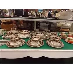 ROYAL VALE CHINA SET - 31 PC