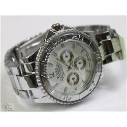 NEW MENS WATCH