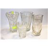 Image 1 : LOT OF 4 GLASS VASES