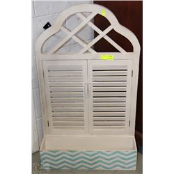 WINDOW SHUTTER DISPLAY