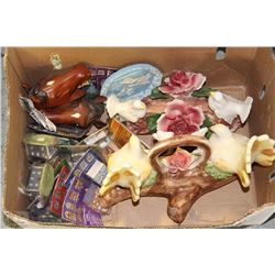 BOX WITH 2 LARGE BIRD AND FLOWER ORNAMENTS,CERAMIC