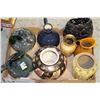 Image 1 : FLAT OF VARIOUS VASES