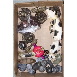 FLAT OF SMALL SOAP STONE FIGURINES,