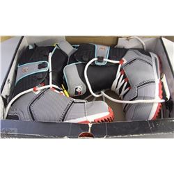 2010 BURTON STRIPER SNOW BOARD BOOTS SIZE 9