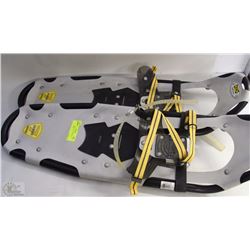 PAIR OF ADULT ATLAS SERIES 7 SNOW SHOES