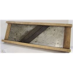 ANTIQUE 642 INDIANAPOLIS CABBAGE SHREDDER