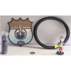 LOT OF HOCKEY+OTHER COLLECTIBLES - BOBBLE HEAD