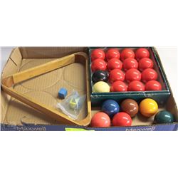 LOT OF 22 POOL BALLS