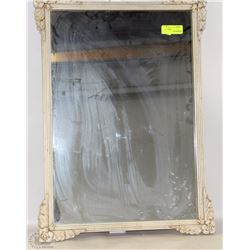 RECTANGLE MIRROR WITH FLORAL DETAIL EDGES