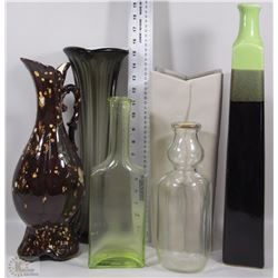 BOX OF VASES AND JUGS