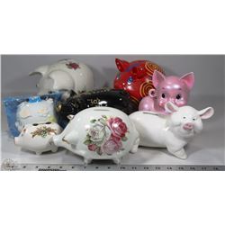 BOX OF 5 ASSORTED PIG - PIGGY BANKS