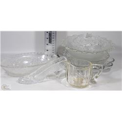 BOX OF GLASS SERVING TRAYS, CANDY DISHES