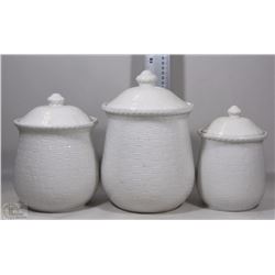FLAT OF 3 HOME TRENDS WHITE CANNISTERS+LIDS