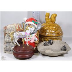 BOX OF MIXED ITEMS SQUIRREL COOKIE JAR MOUSE IN