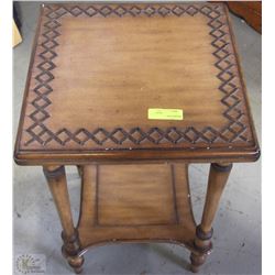 WOOD AND LEATHER SQUARE TABLE
