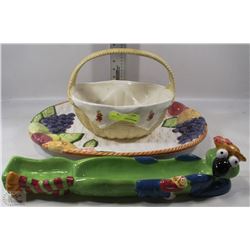 FLAT OF UNIQUE DESIGNED SERVING DISHES, PARROT